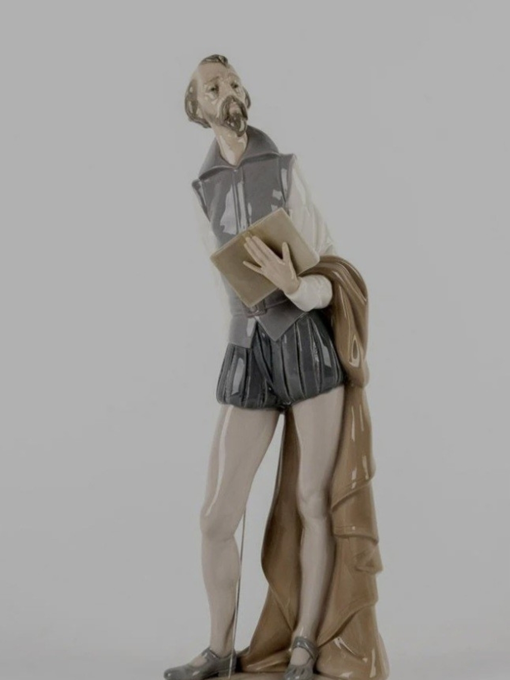 Don Quixote reading :Nao by Lladro